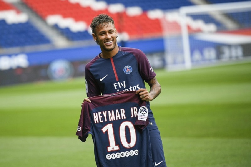 Neymar - Cầu thủ có giá chuyển nhượng cao nhất