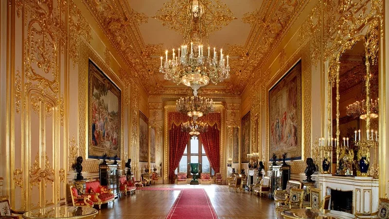 Kiến trúc cung điện Buckingham có gì đặc biệt?